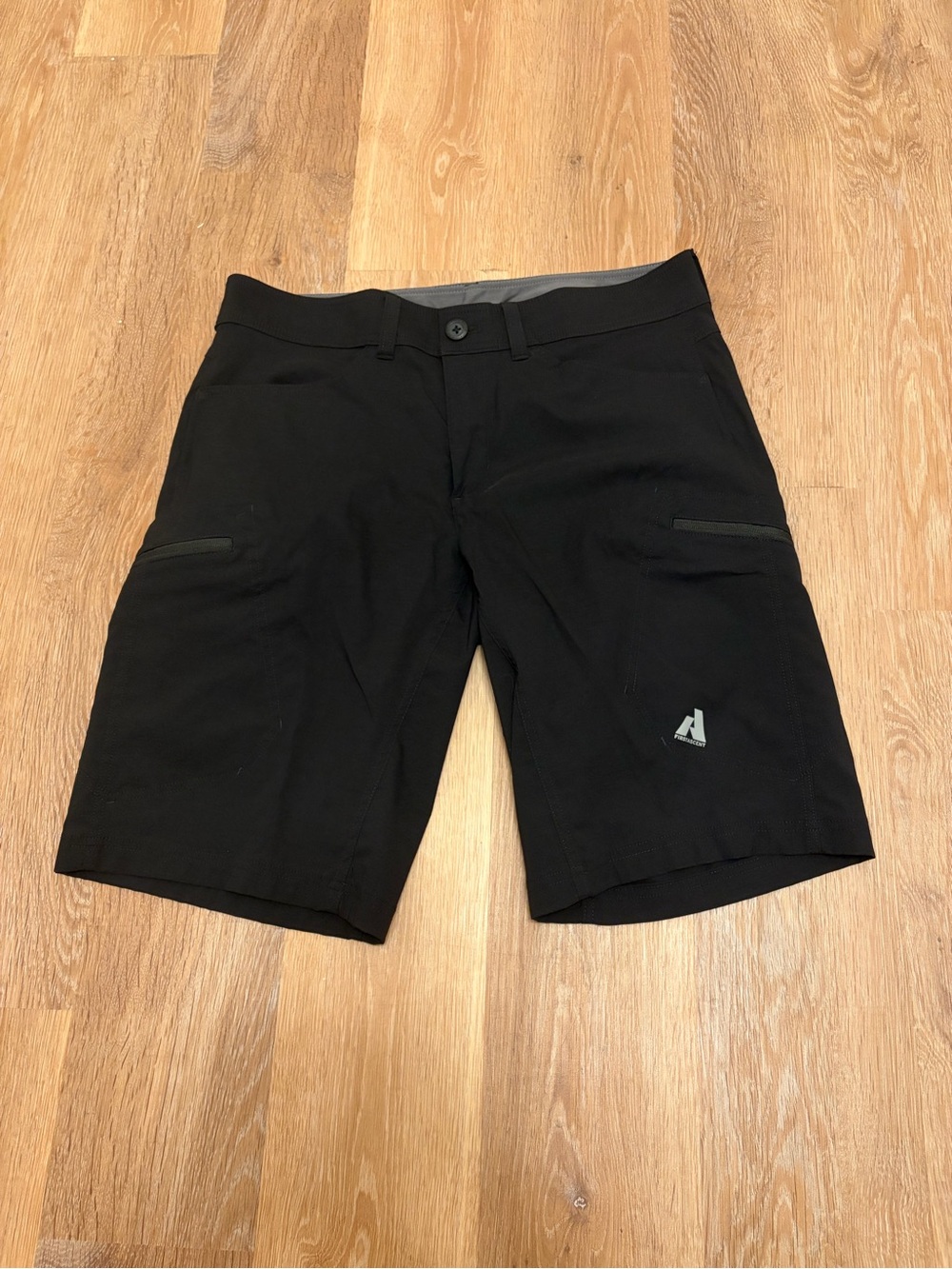 Eddie Bauer First Ascent Men’s 35 Hiking Cargo Shorts Black Navy Lot of 2 - Picture 4 of 8